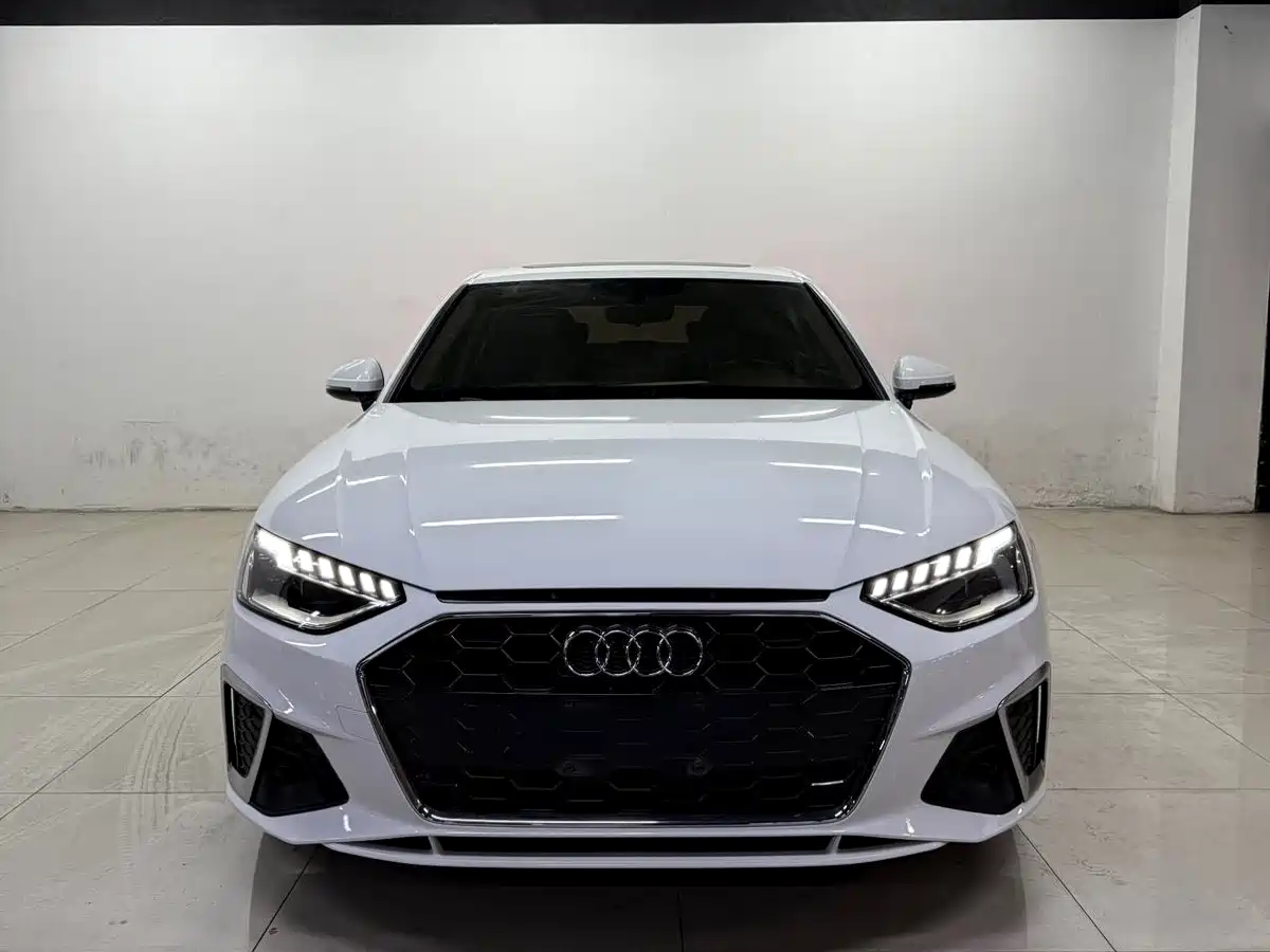 Audi A4L 2020 40 TFSI Fashion Dynamic Edition фото 2