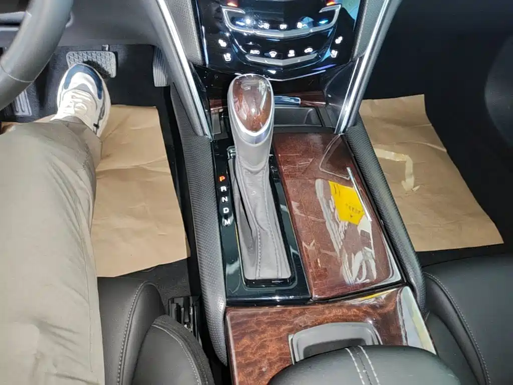 Photo 14 - Cadillac XTS