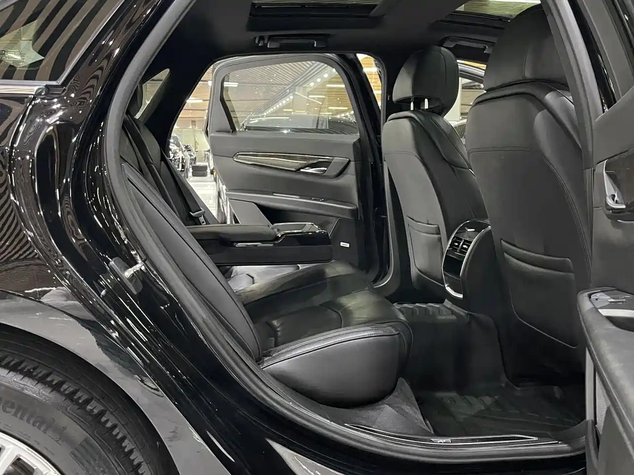 Cadillac CT6 2019 28T Luxury Model фото 8