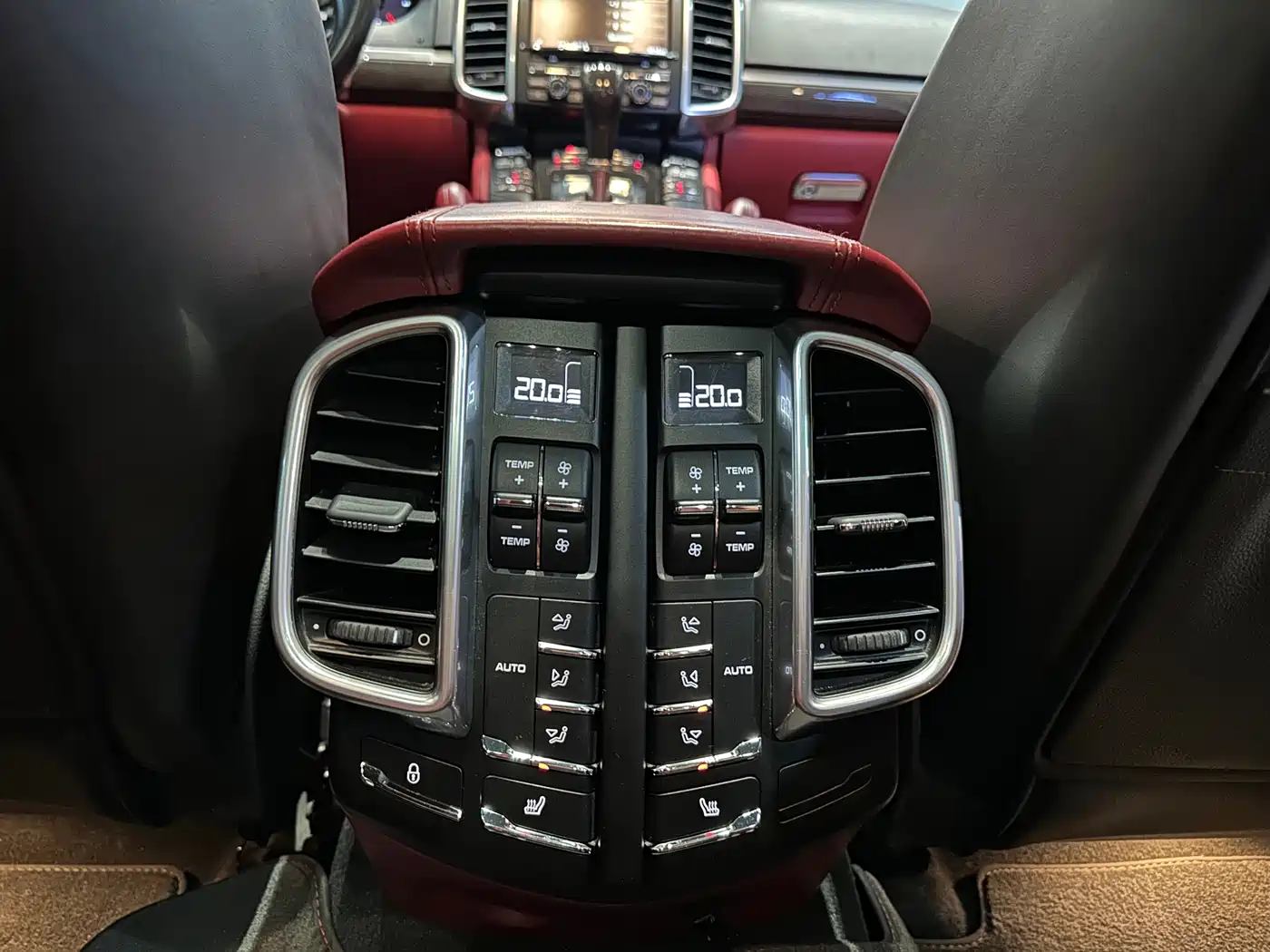 Porsche Cayenne 2016 Cayenne Turbo S 4.8T фото 11