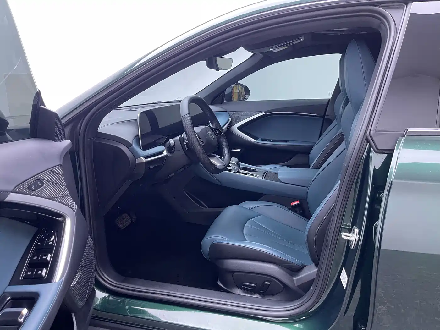 MG MG7 2026 2025 1.5T 300 DCT Luxury Edition