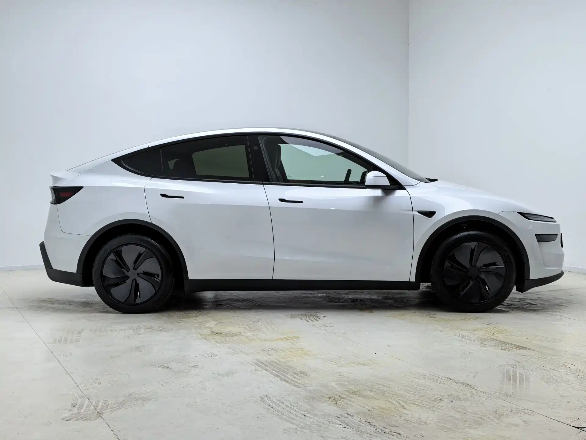 Фото 4 - Tesla Model Y