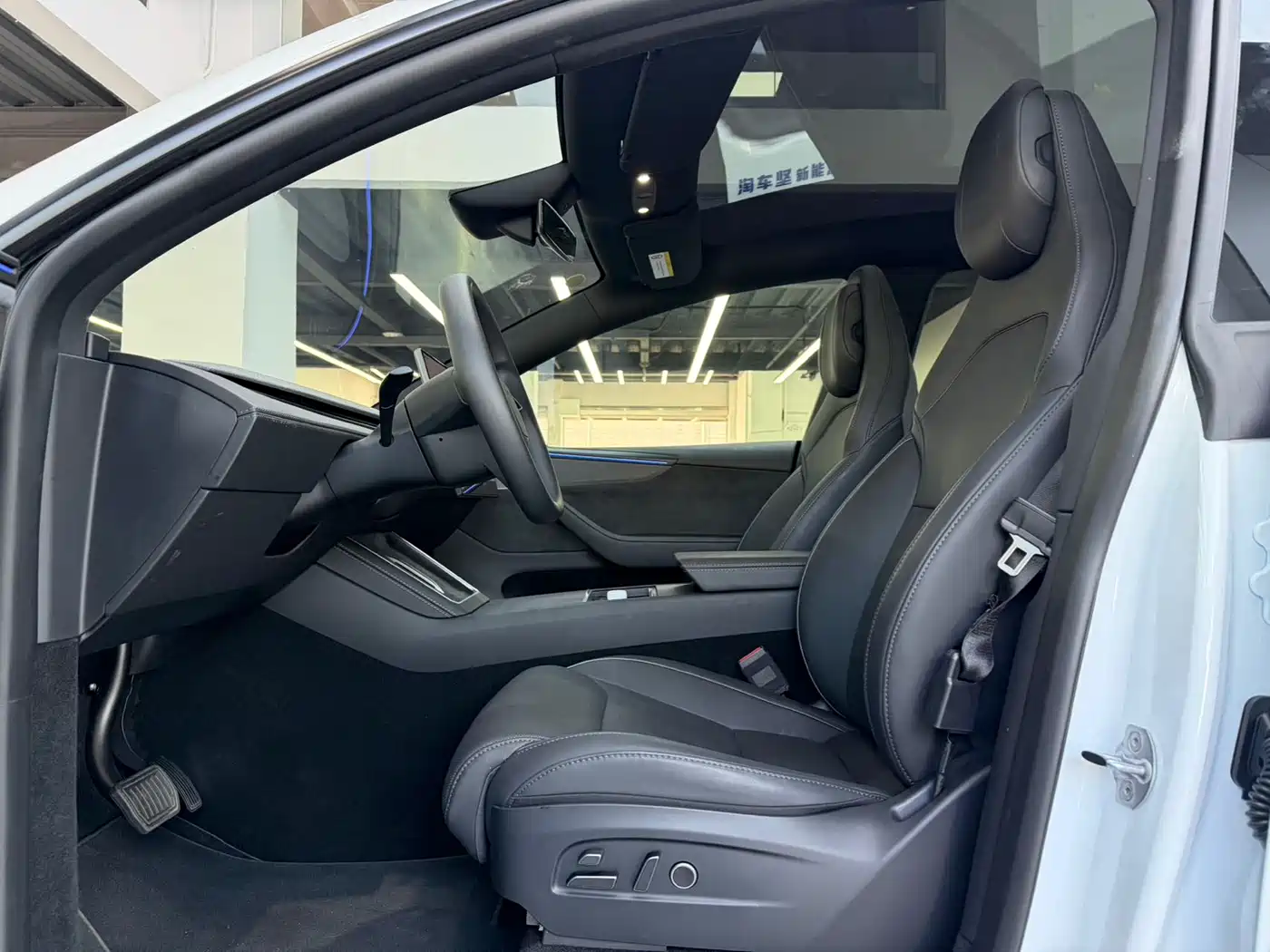Tesla Model Y L 2026 2025 Facelift Long Range AWD