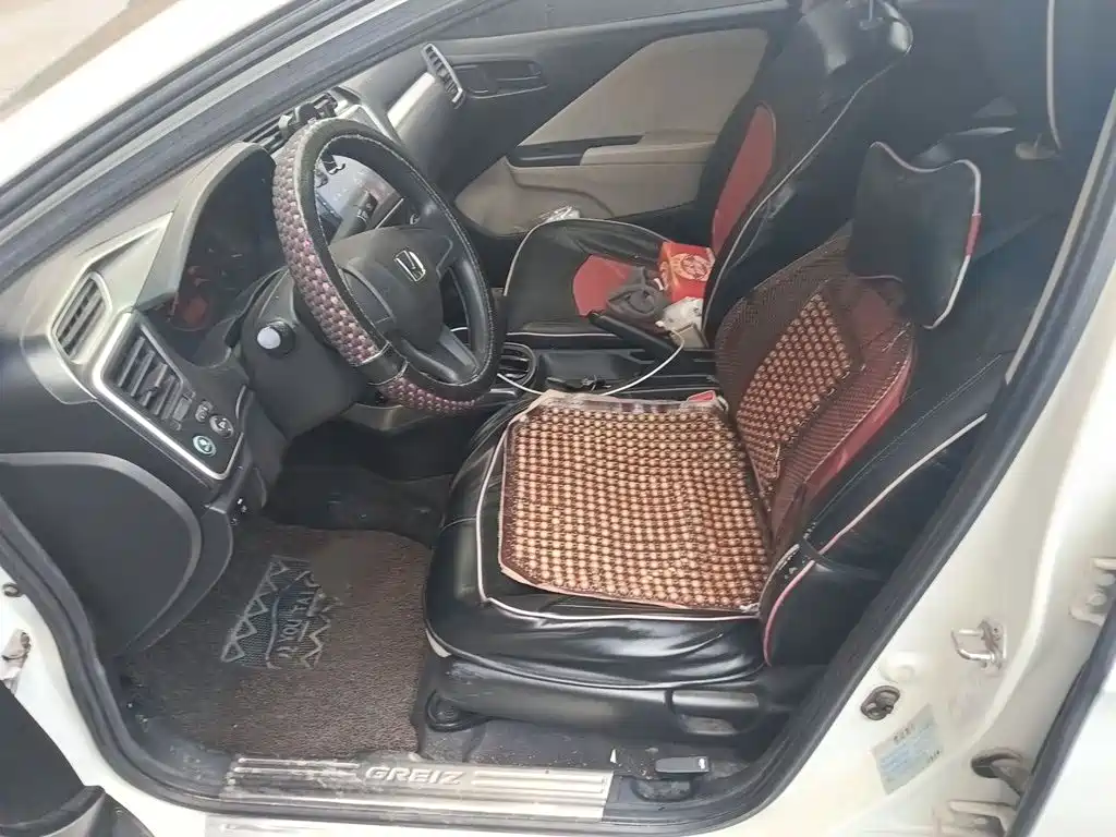 Honda Greiz 2016 2016 1.5L CVT Classic Edition