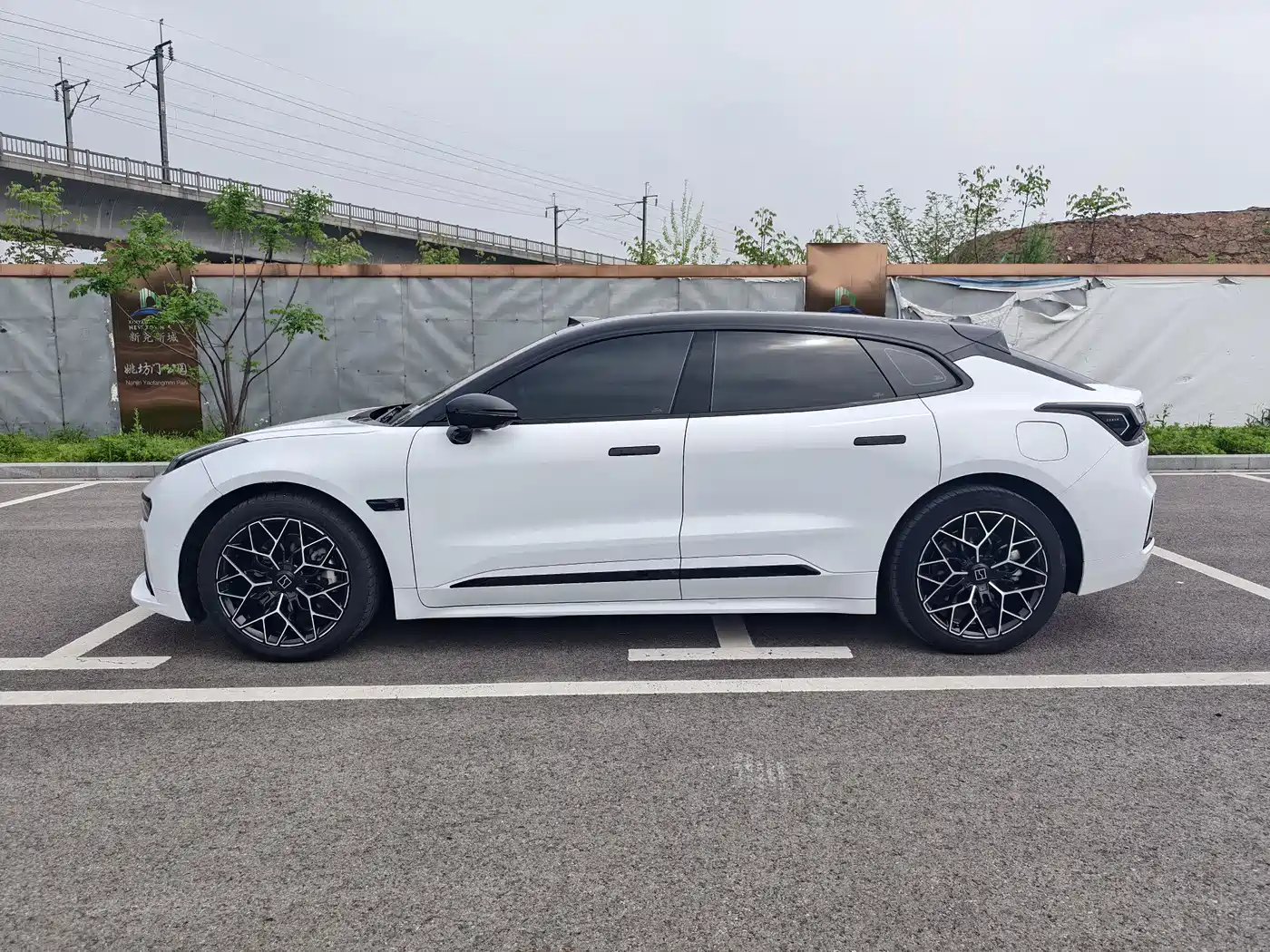 ZEEKR EXTREME KRYPTON 001