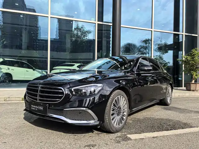 MERCEDES-BENZ E CLASS