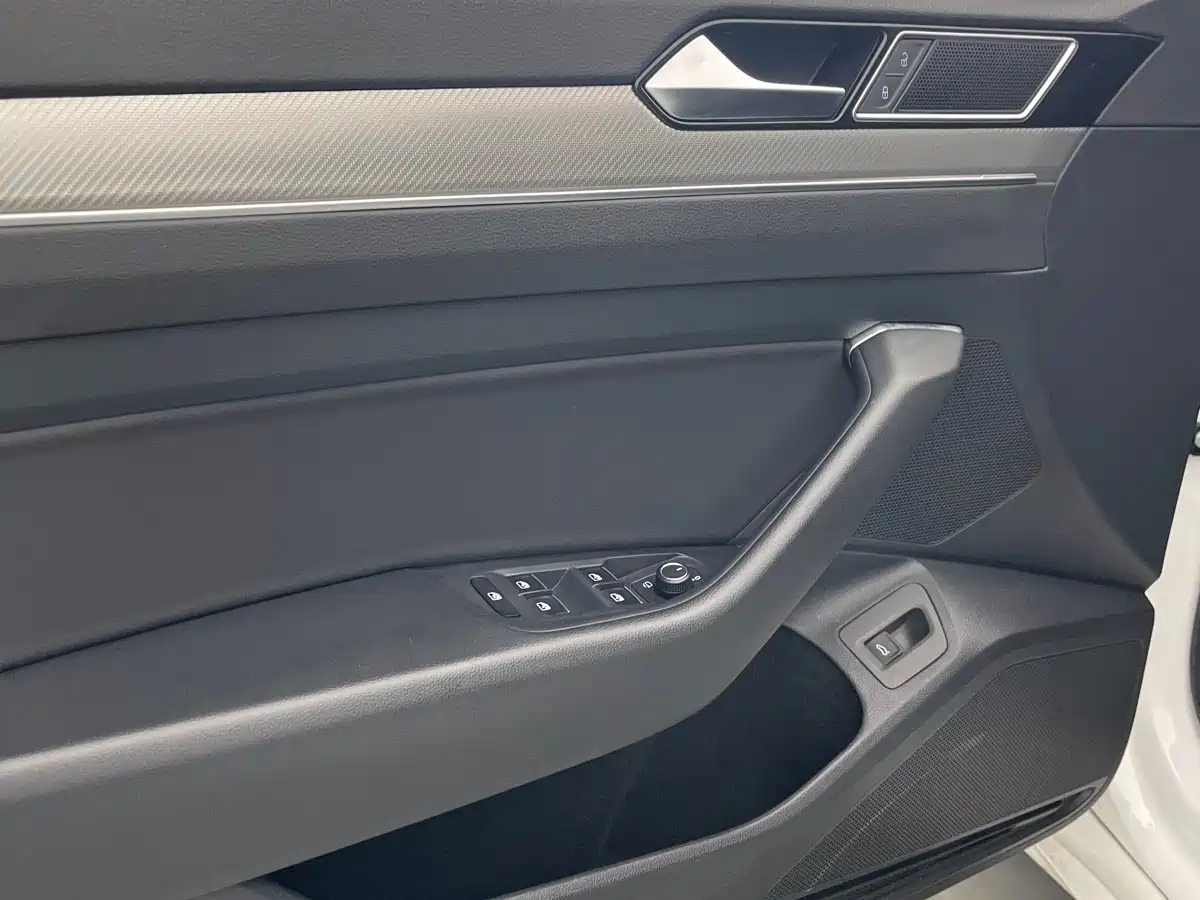 Volkswagen FAW-Volkswagen CC 2019 330TSI Charming Appearance (China V) фото 21