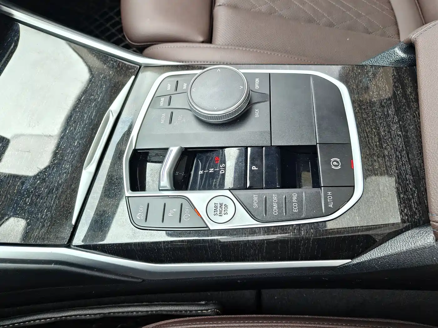 BMW 3 Series 2023 325Li M Sport Package фото 10