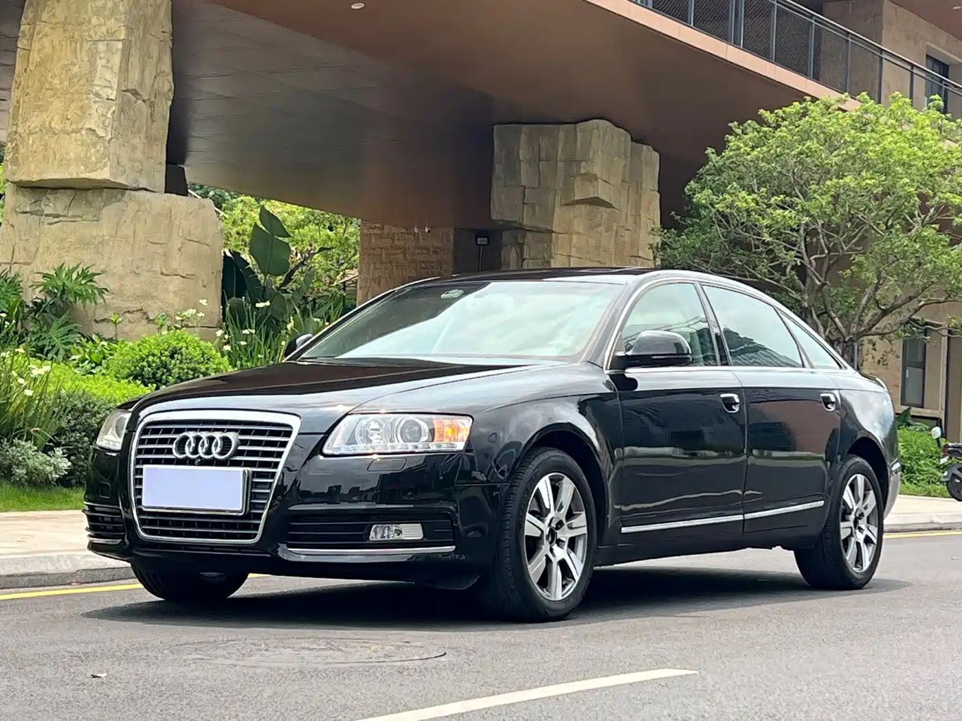 Audi A6L 2010 2.4L Technology
