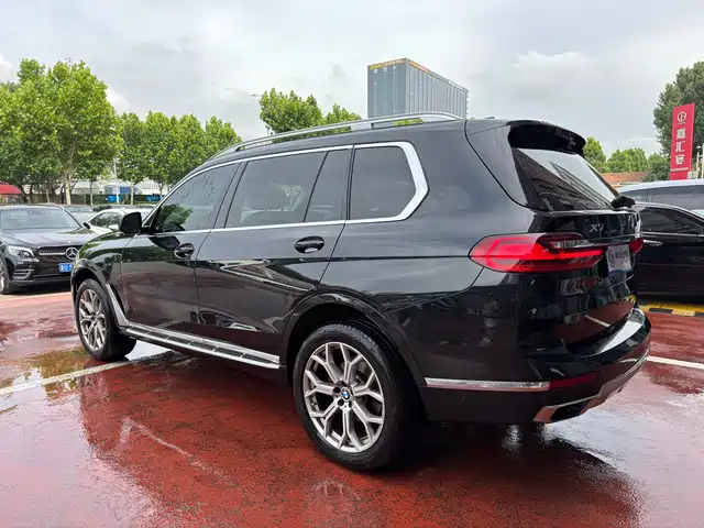 BMW X7 2022 xDrive40i Leading Luxury Package — фото 4