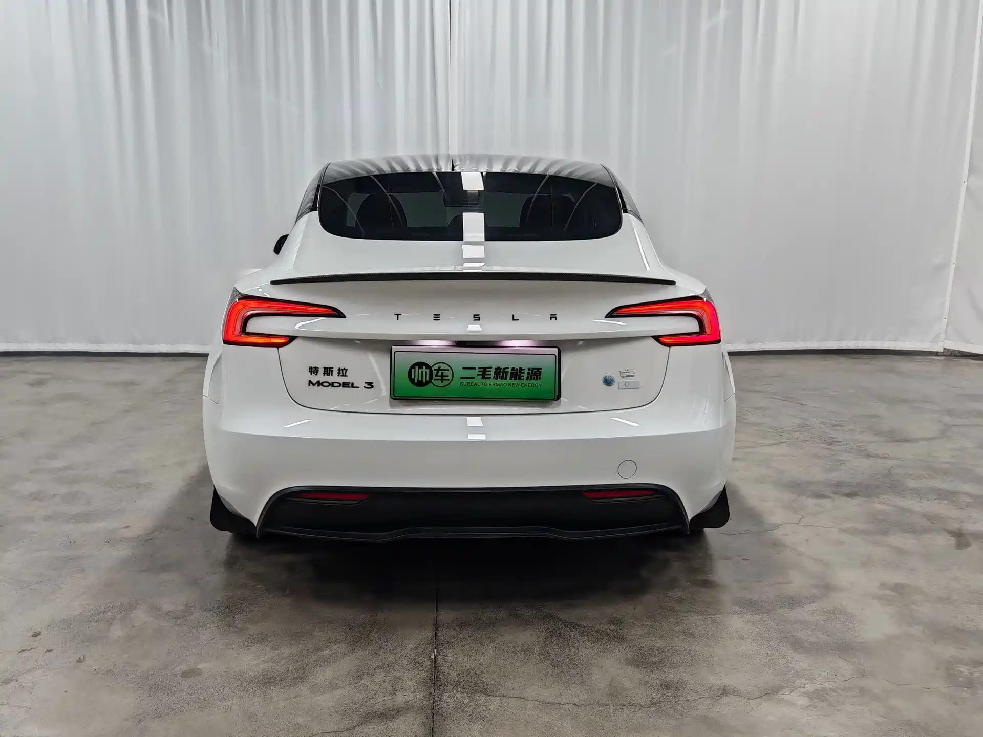 Фото 5 - Tesla Model 3