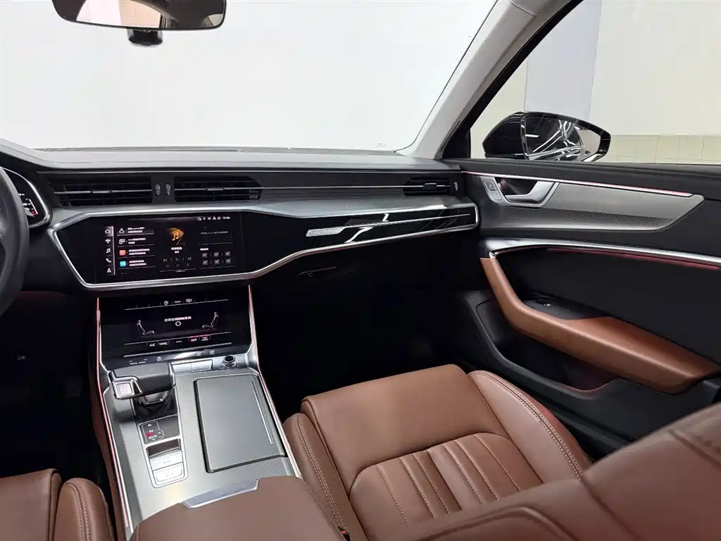 Audi A6L 2024 45 TFSI Premium Elegance фото 8