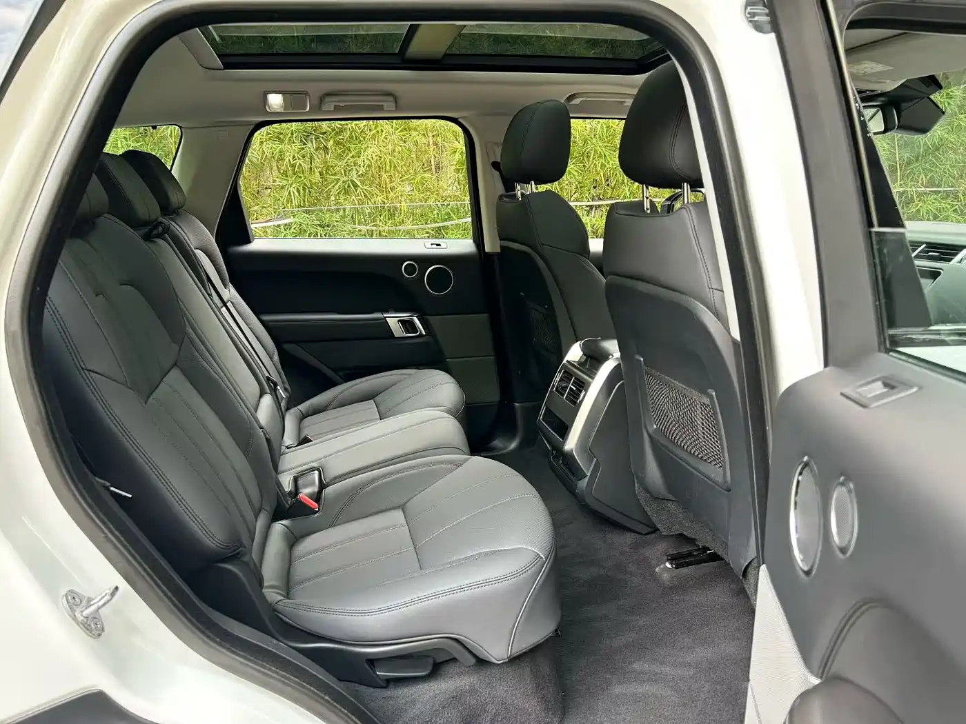 Land Rover Range Rover Sport 2016 3.0 SDV6 HSE фото 4