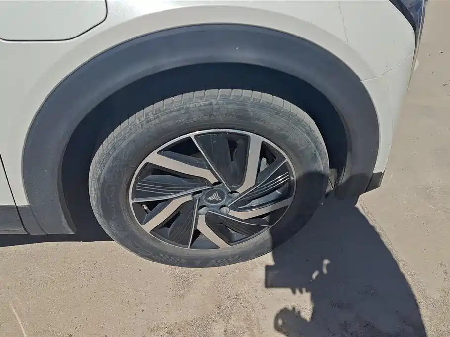 NEZHA AUTOMOBILE NEZHA U