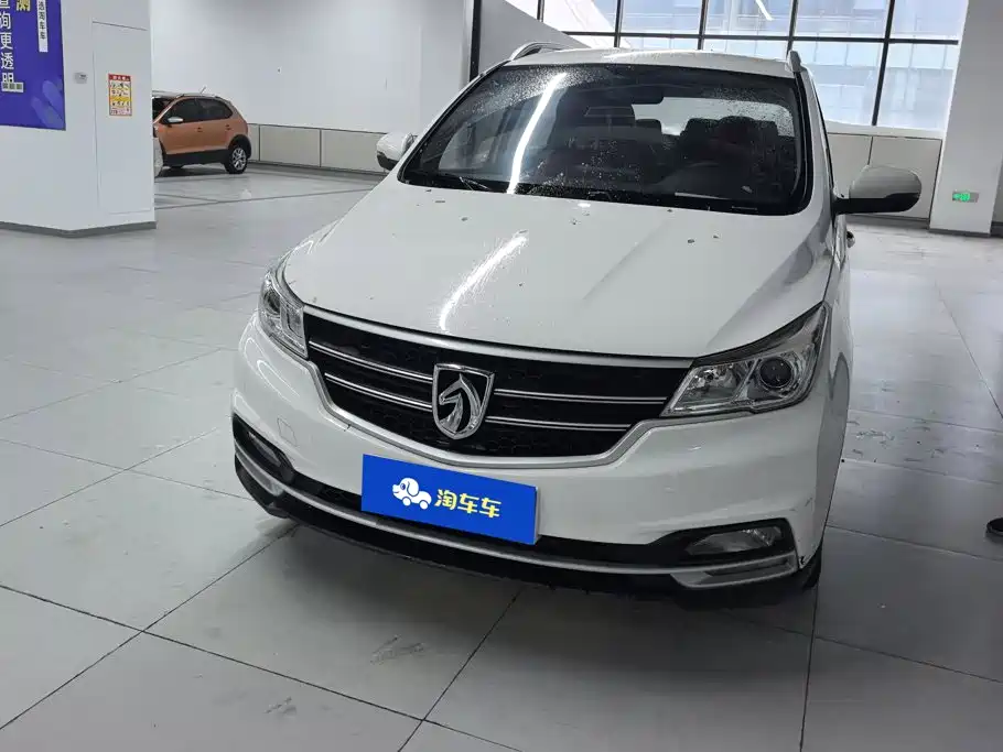 Фото 2 - Baojun 730