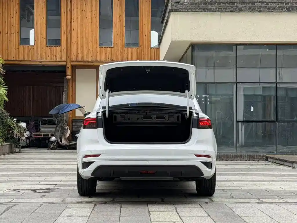 Geely Emgrand 2025 2025 4th Gen 4 Million Commemorative Edition 1.5L CVT Soar