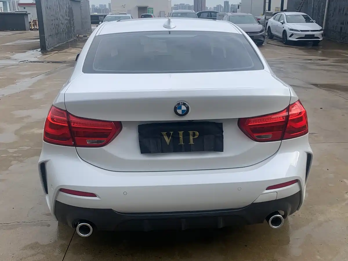 BMW 1 Series 2020 Model 120i M Sport Package фото 17
