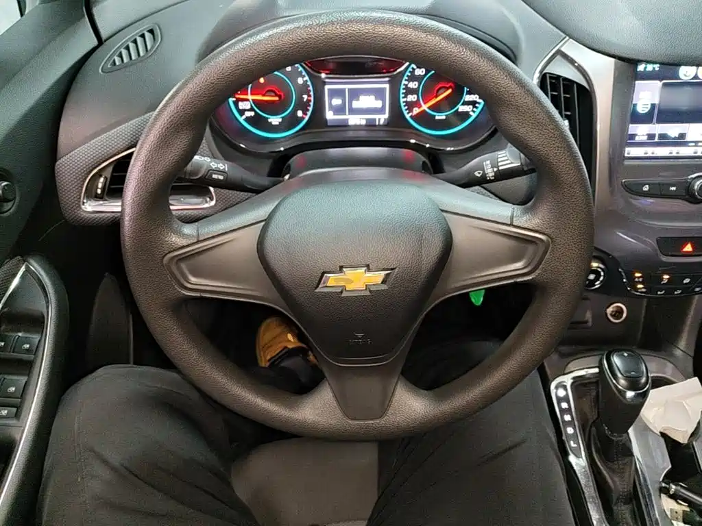 Chevrolet Cruze 2017 2017 1.5L Automatic Pioneer Sunroof