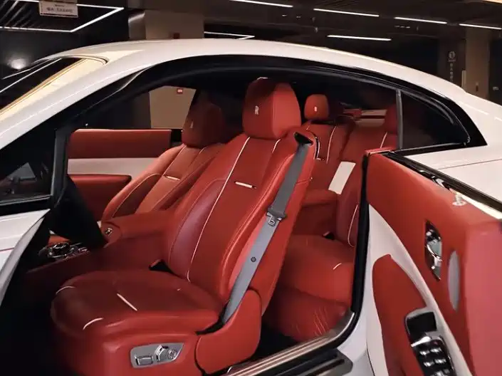 Фото 2 - Rolls-Royce Wraith