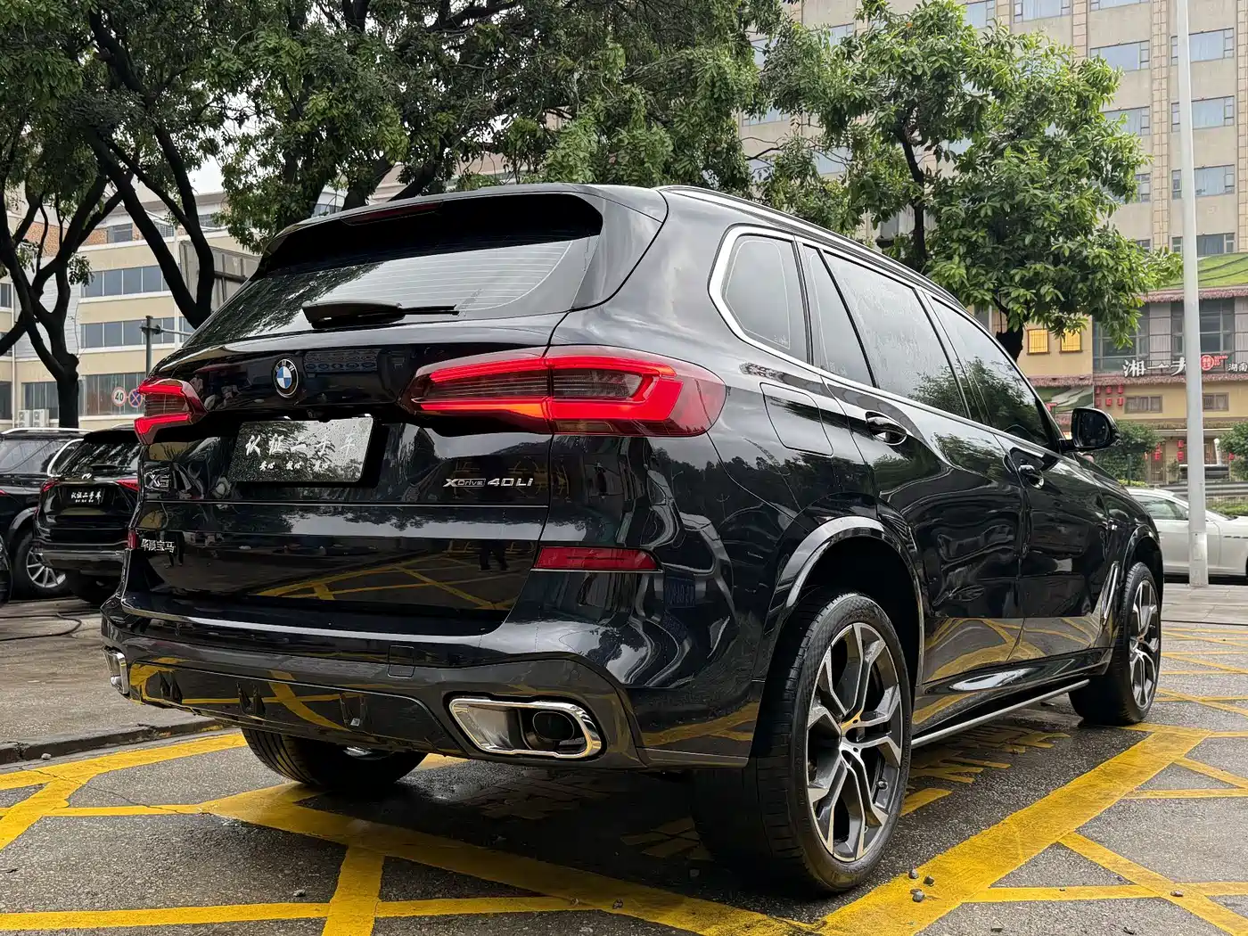 BMW X5 2022 xDrive 40Li Premium M Sport Package фото 6