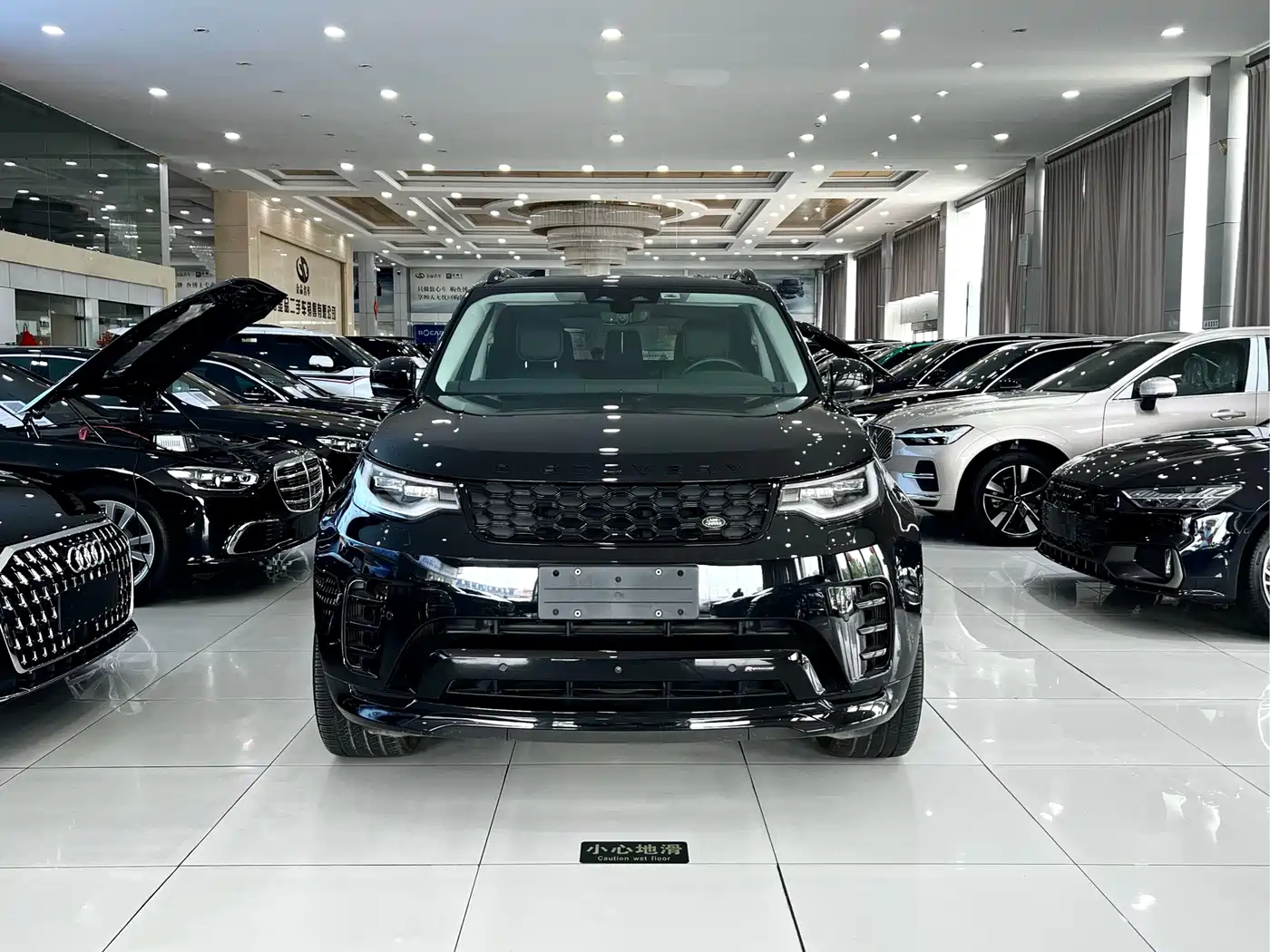 Фото 3 - Land Rover Discovery