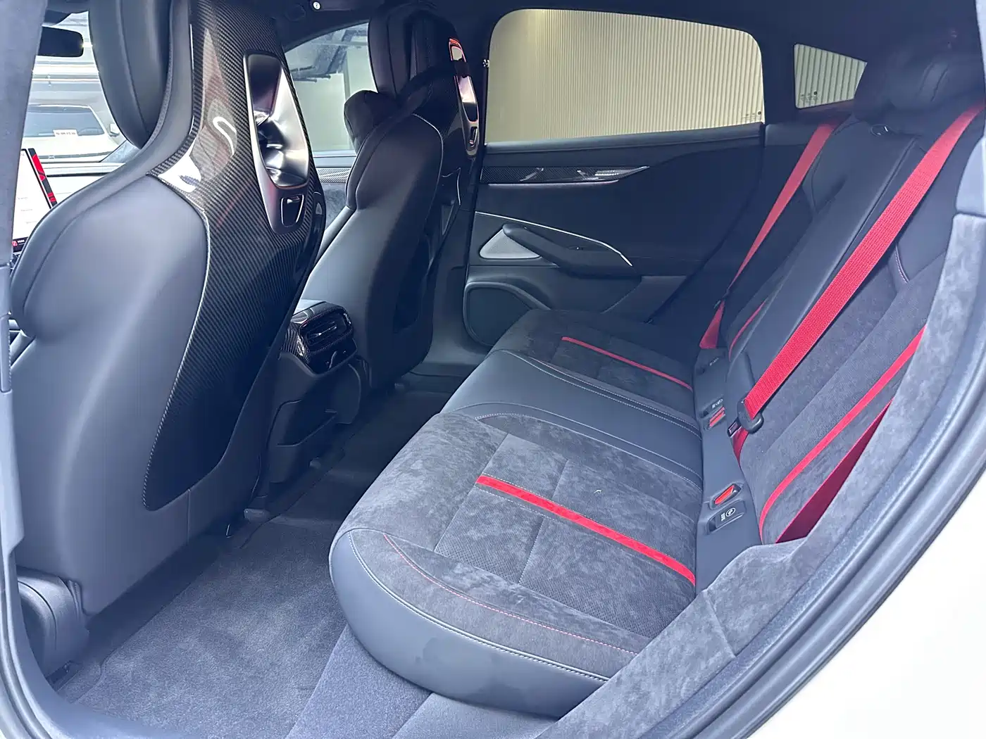 XIAOMI CAR XIAOMI SU7 ULTRA