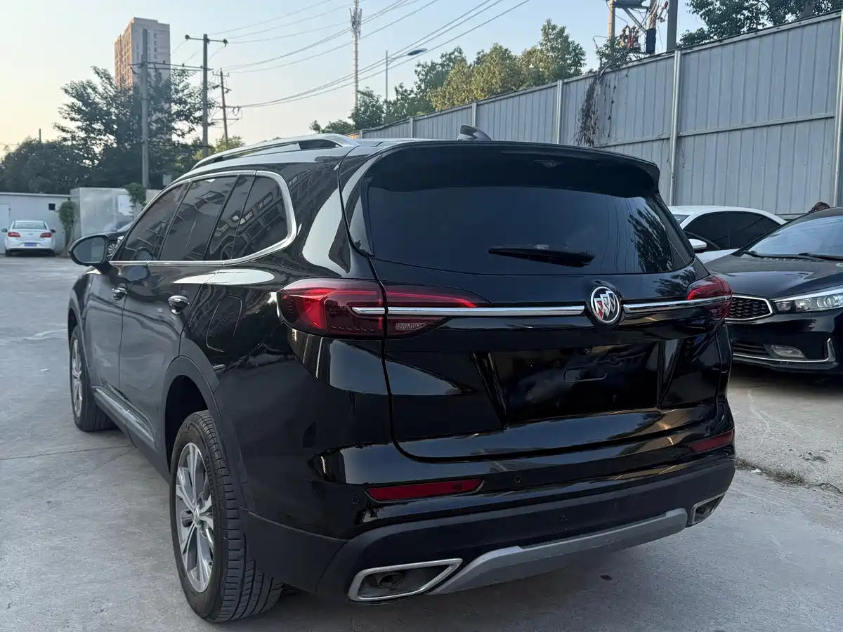 Photo 12 - Buick Envision Plus