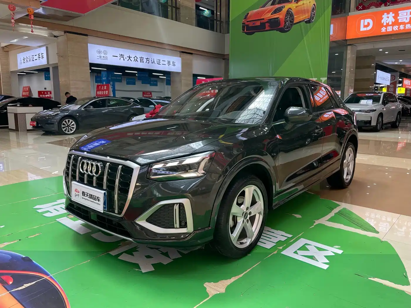 Фото 2 - Audi Q2L