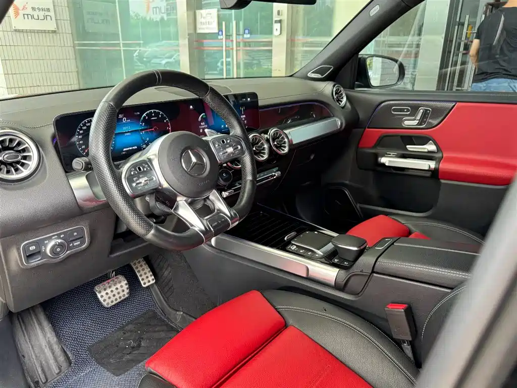 Mercedes-Benz GLB AMG 2022 AMG GLB 35 4MATIC фото 4