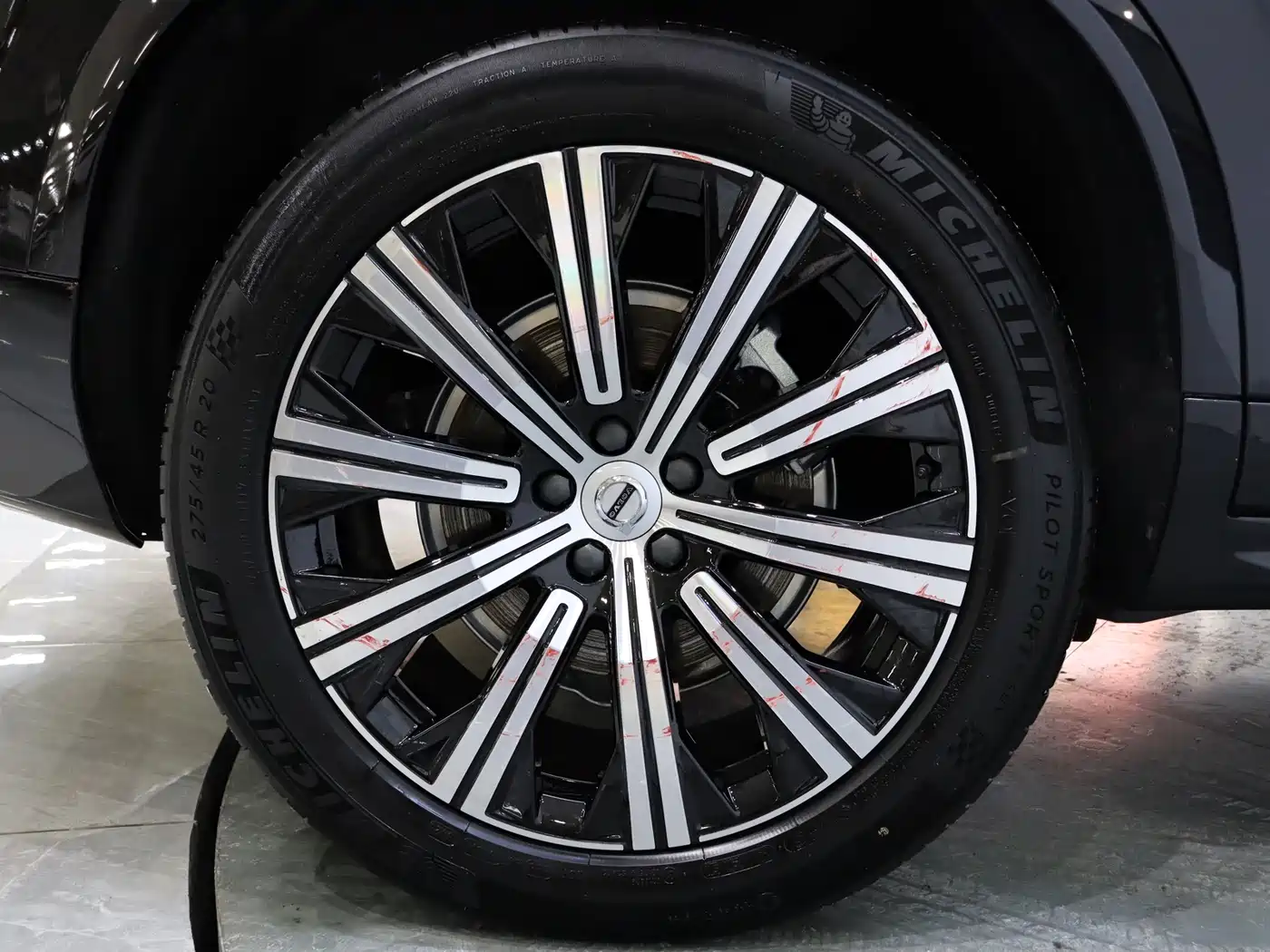 VOLVO XC90