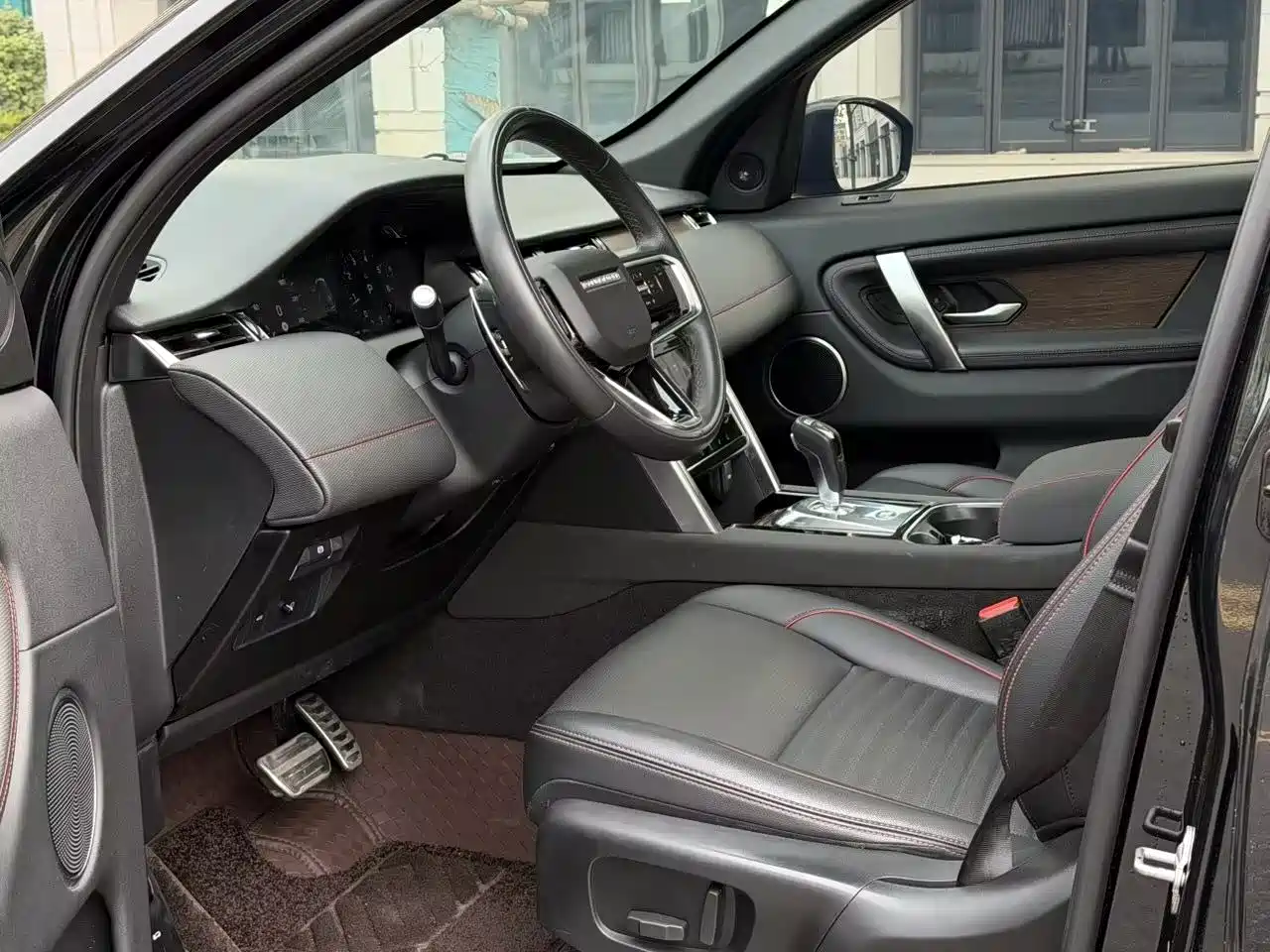 LAND ROVER DISCOVER SPORTS