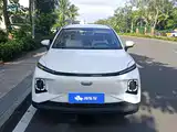 Фото 2 - Geely Geometry E Firefly