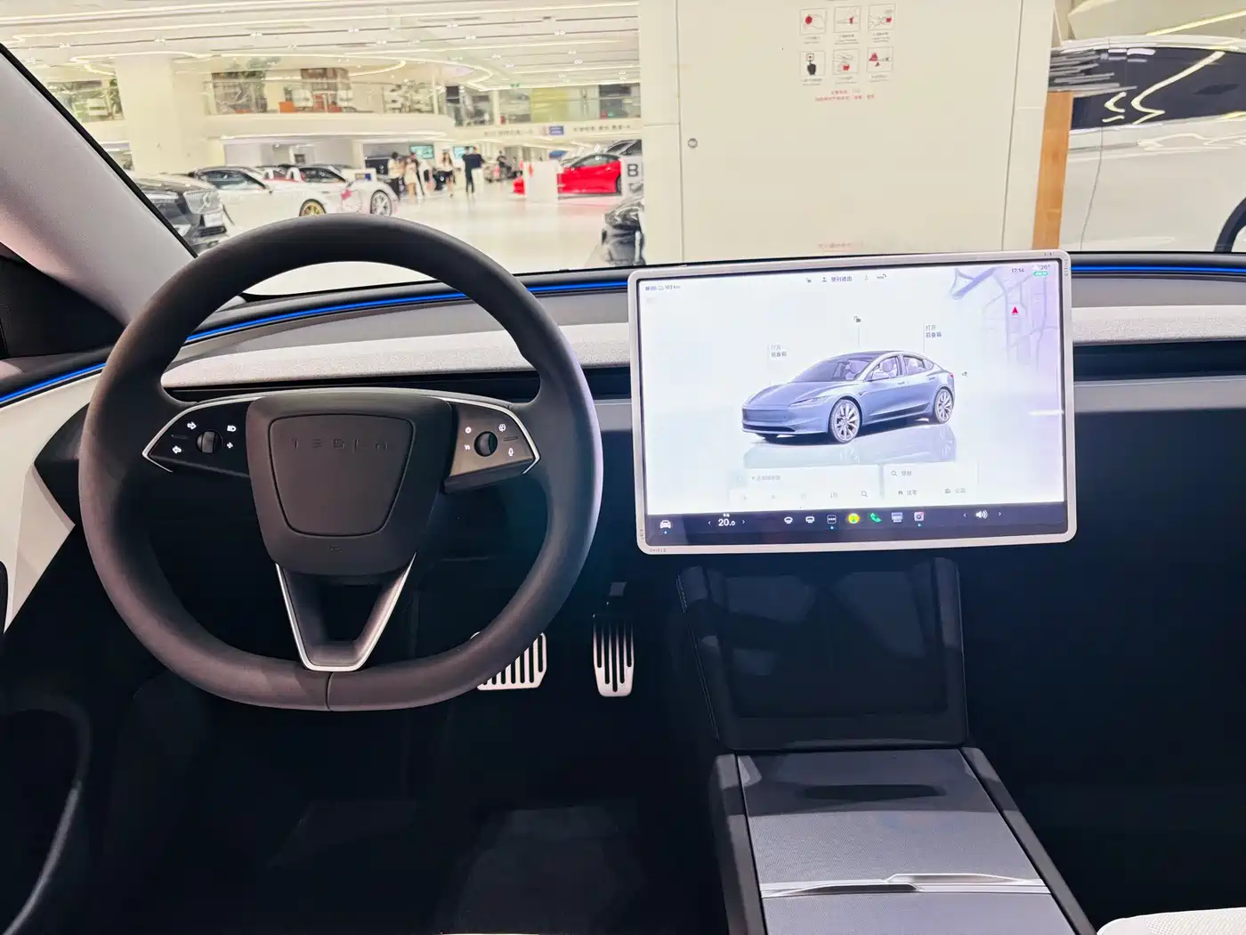 TESLA MODEL 3