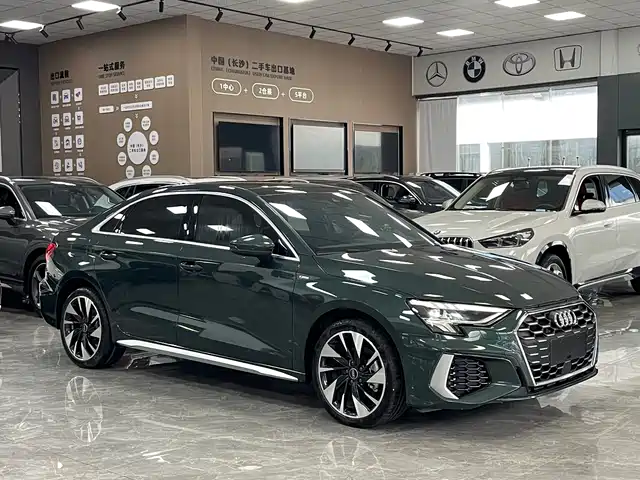 Audi A3 2022 A3L Limousine 35 TFSI Style Sport — фото 3
