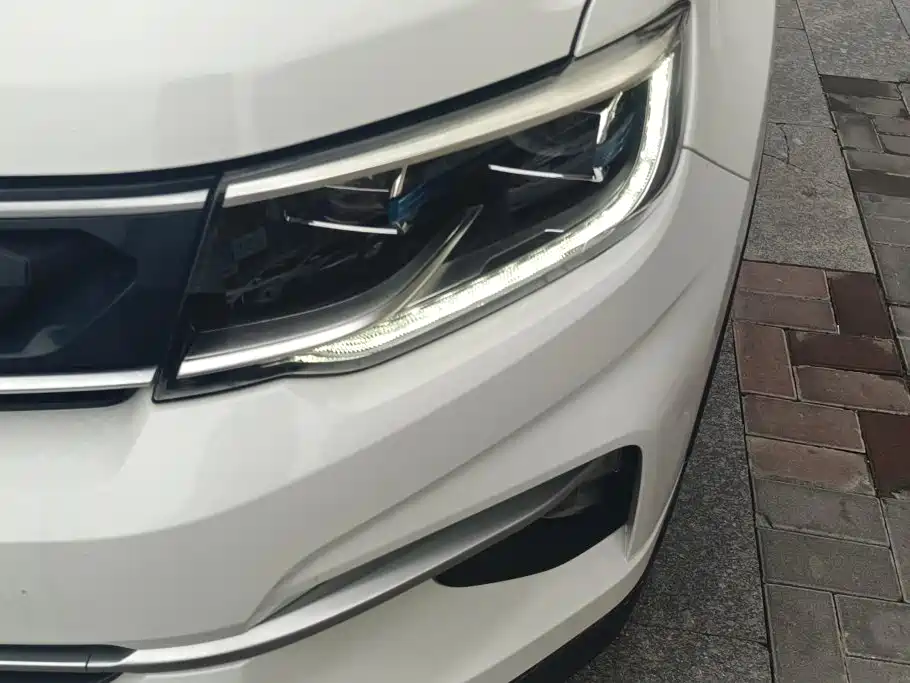 Changan CS35 PLUS 2018 2018 1.6L Automatic Cool Connect China V