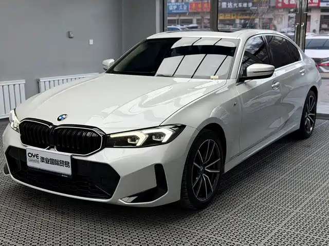 BMW 3 320i, M Спорт-пакет
