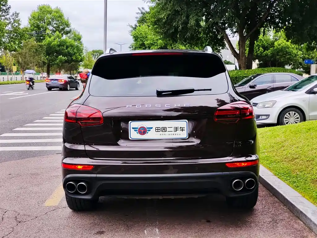 PORSCHE CAYENNE NEW ENERGY