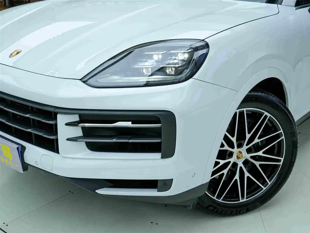 Photo 22 - Porsche Cayenne