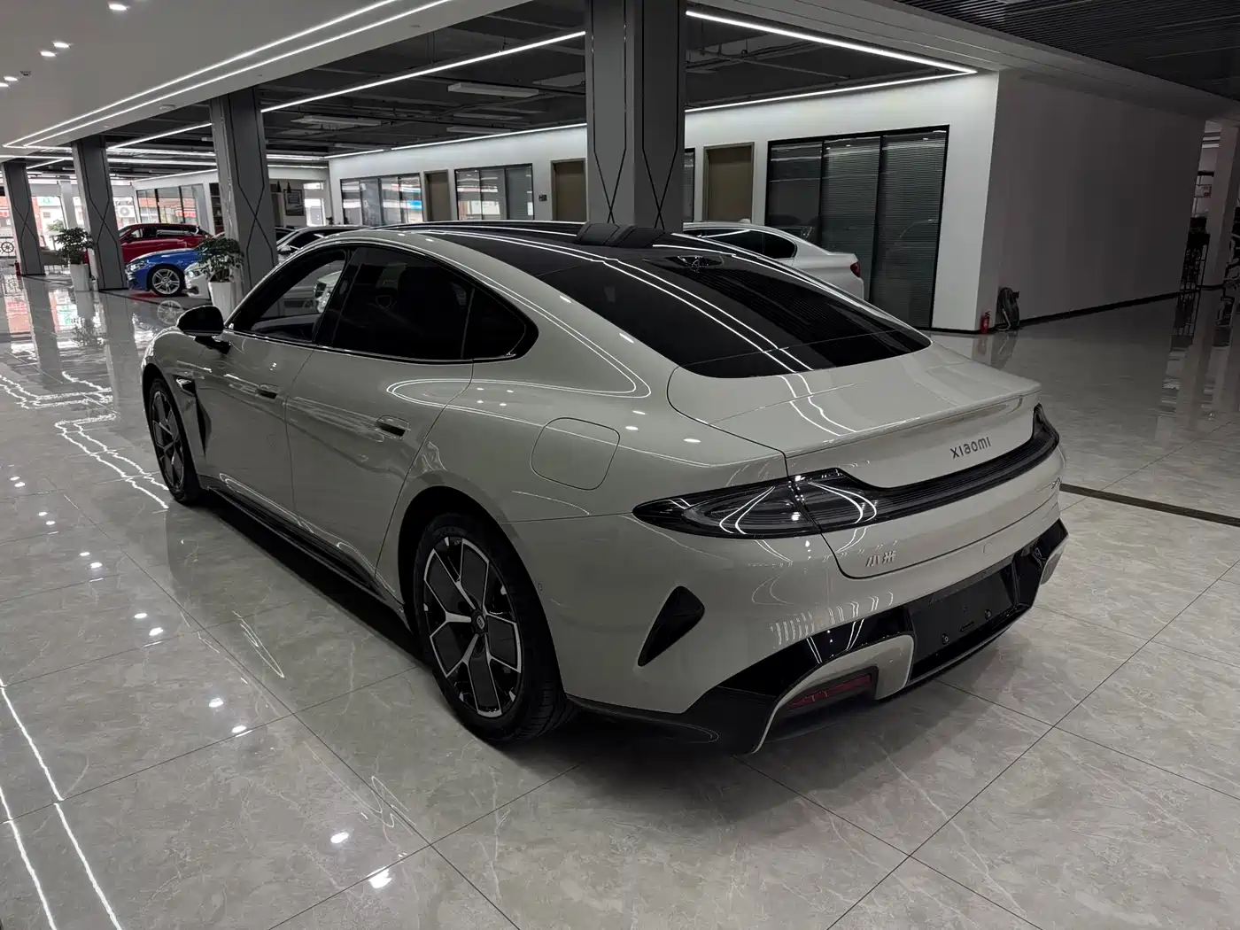 XIAOMI CAR XIAOMI SU7