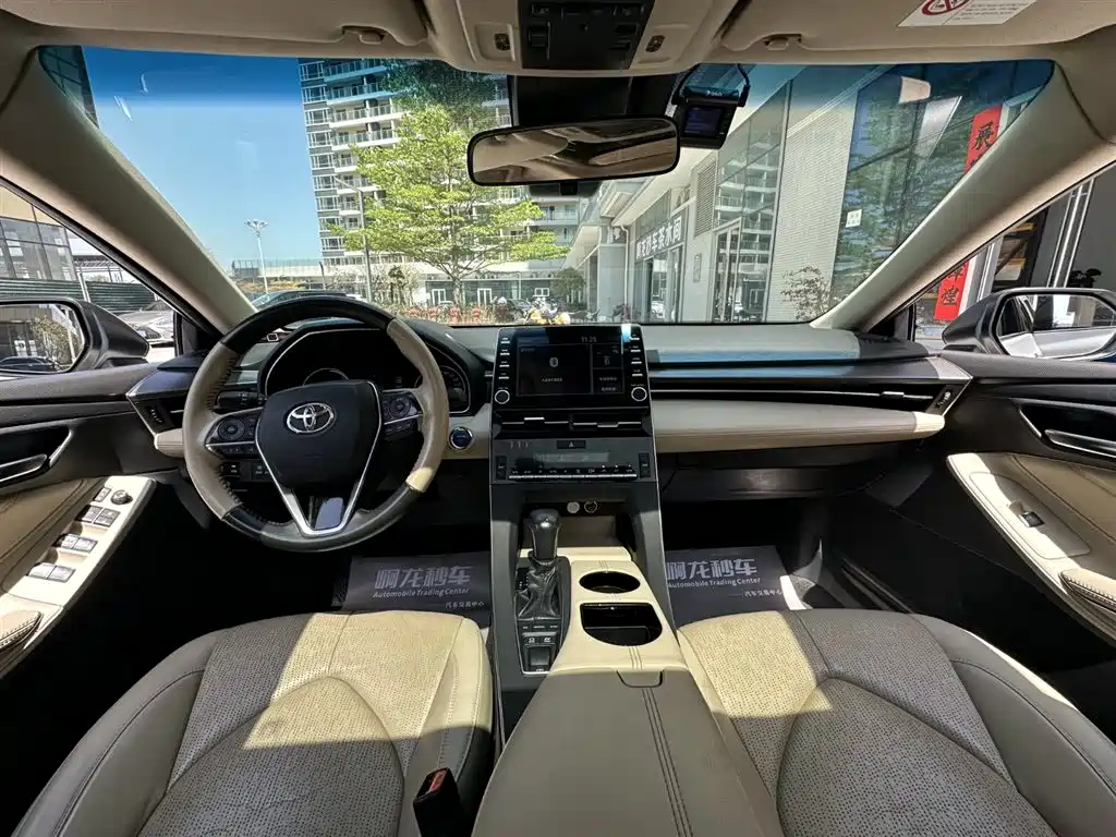 Toyota Avalon 2019 Hybrid 2.5L Luxury Edition China VI фото 15