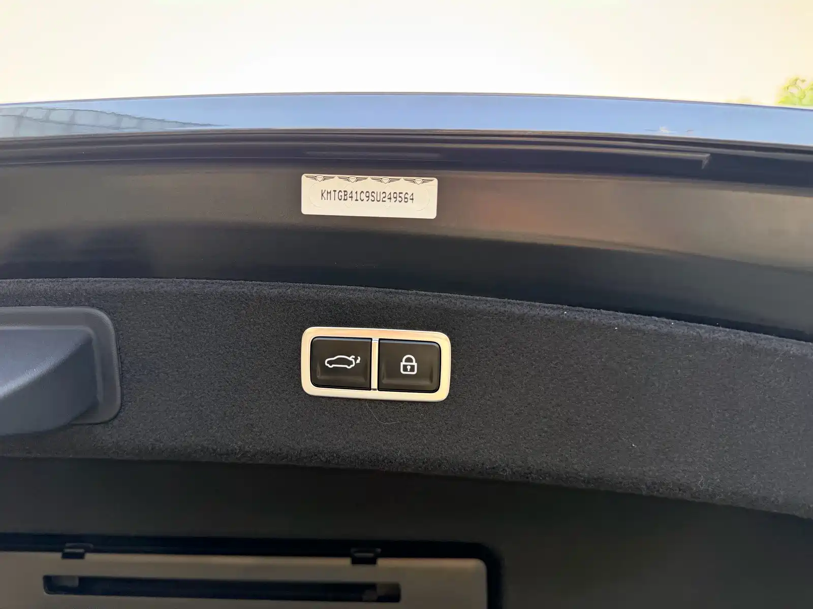 Photo 16 - Genesis G80