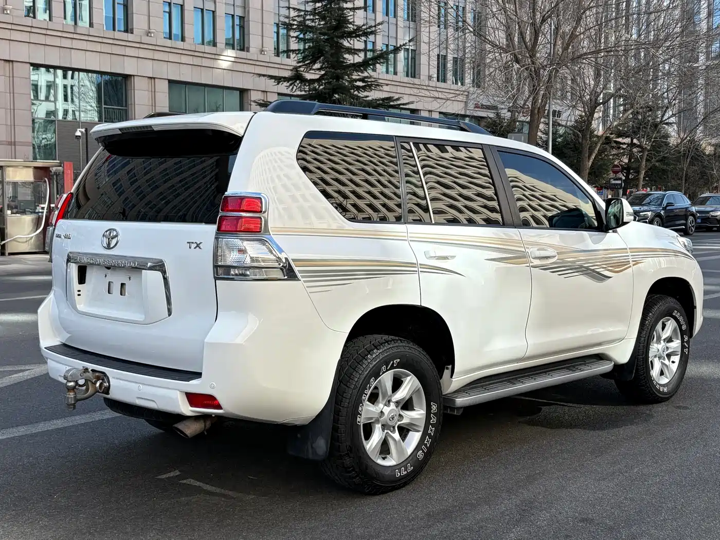 Toyota Prado 2010 4.0L Automatic TX-L фото 4