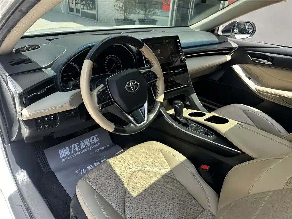 Toyota Avalon 2019 Hybrid 2.5L Luxury Edition China VI фото 10