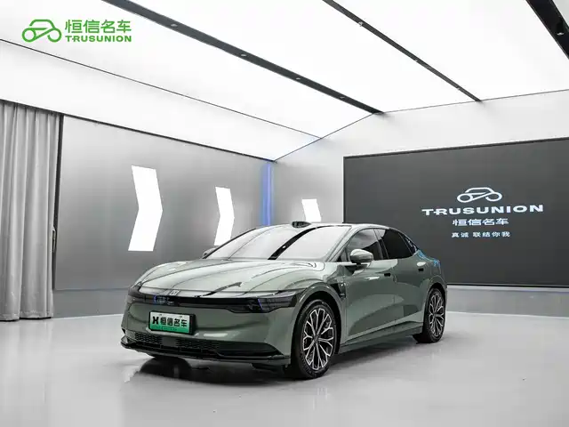Zeekr 007 Задний привод, ассистент водителя, 75kWh