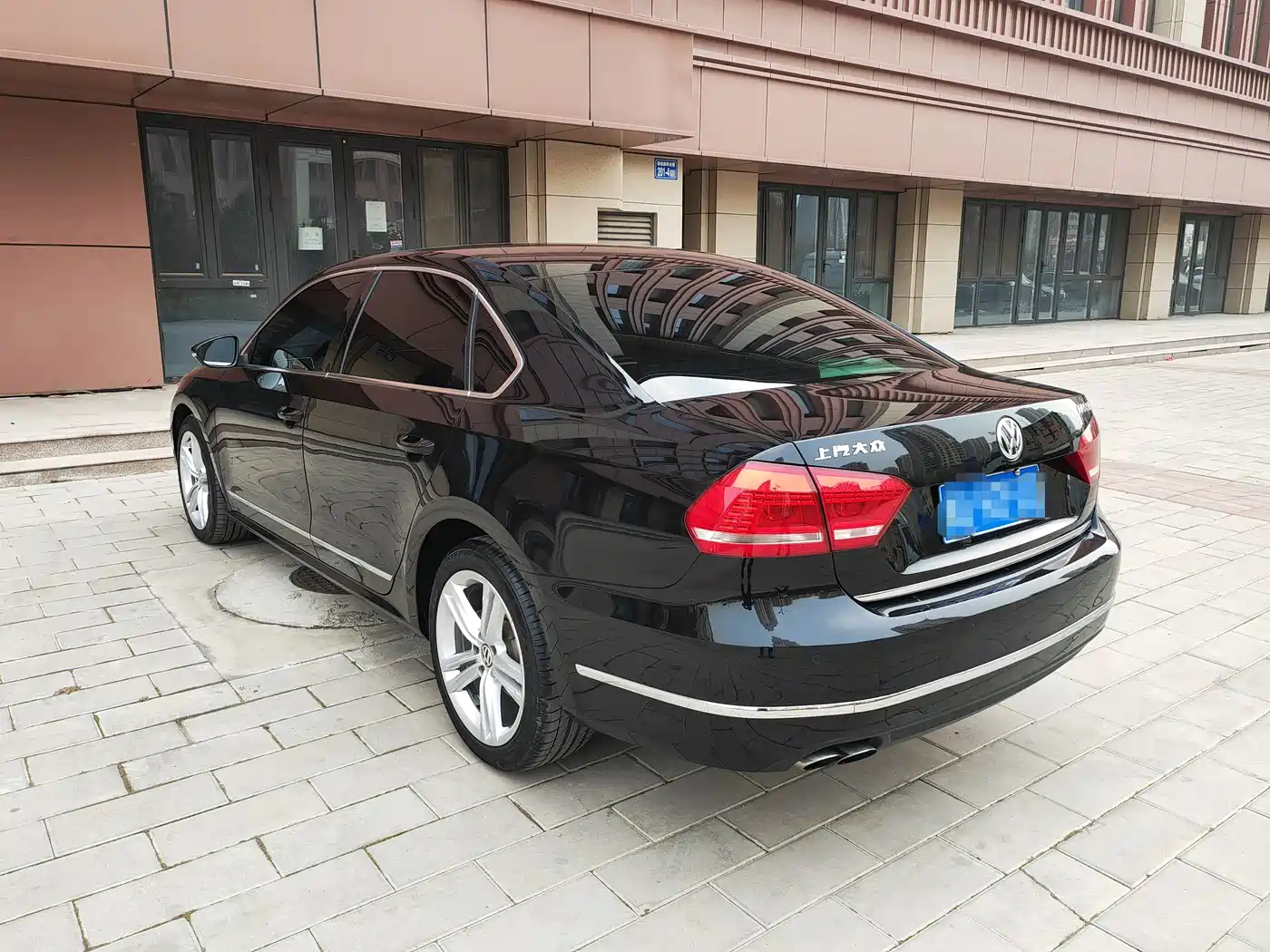 Volkswagen Passat 2015 2.0TSI DSG Prestige Edition фото 6