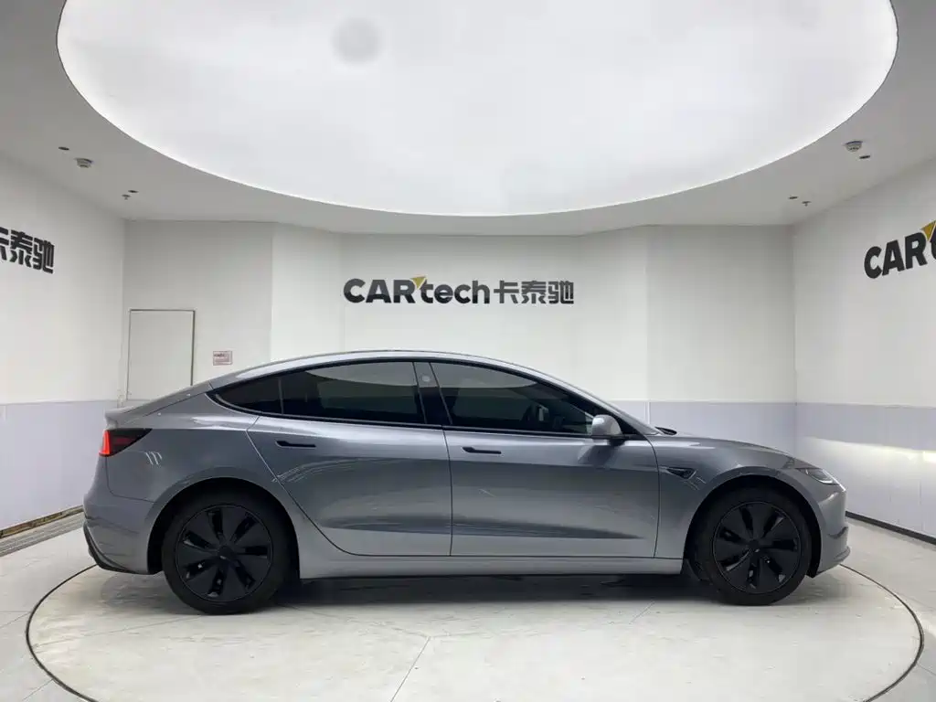 2026 Tesla Model 3