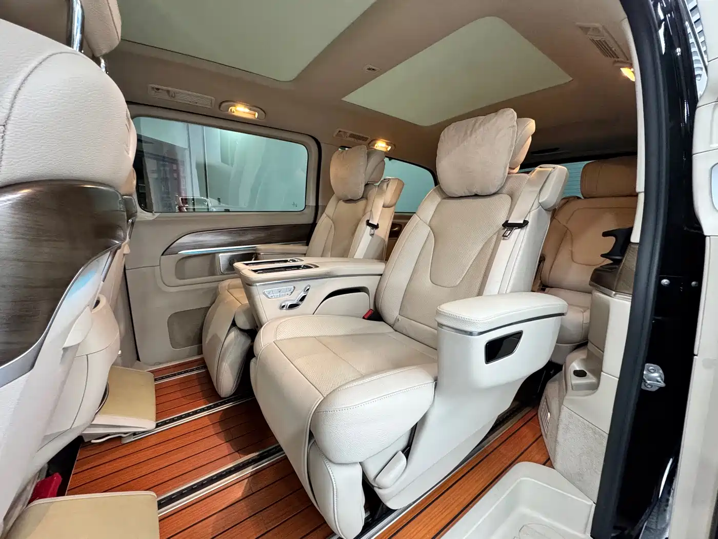 MERCEDES-BENZ V CLASS