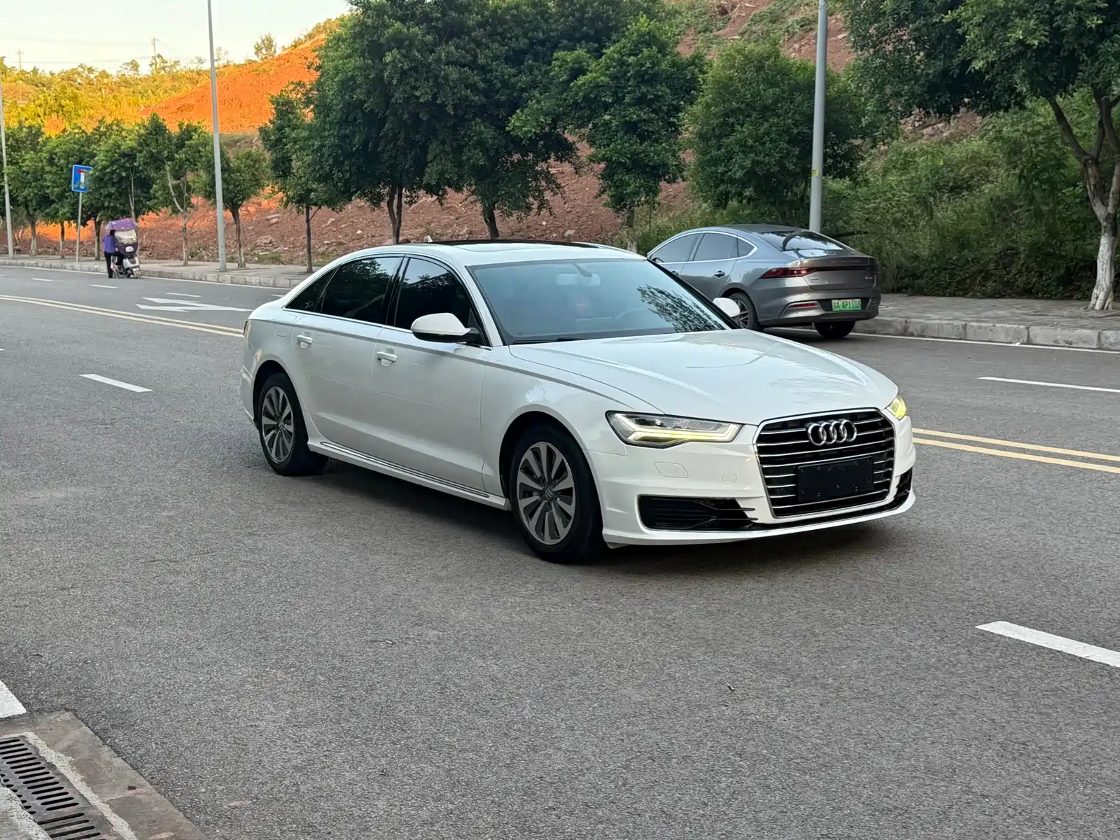 Фото 3 - Audi A6L