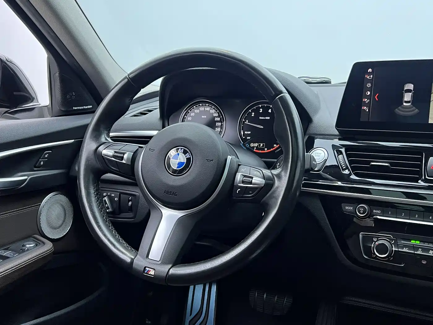 BMW 1 Series 2021 120i M Sport Shadow Edition фото 5