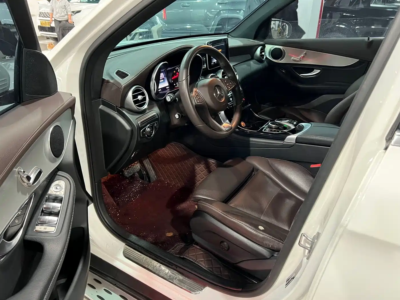 Mercedes-Benz GLC 2017 GLC 200 4MATIC фото 9